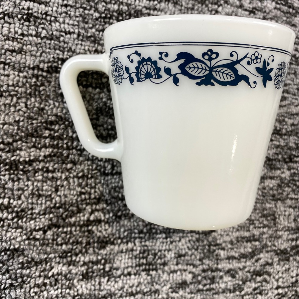 Vintage Pyrex 1410 Old Town Blue Mug 300ml Coffee Cup USA 1970s